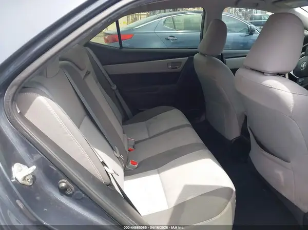 5YFBURHE4JP768301 2018 TOYOTA COROLLA - Image 8