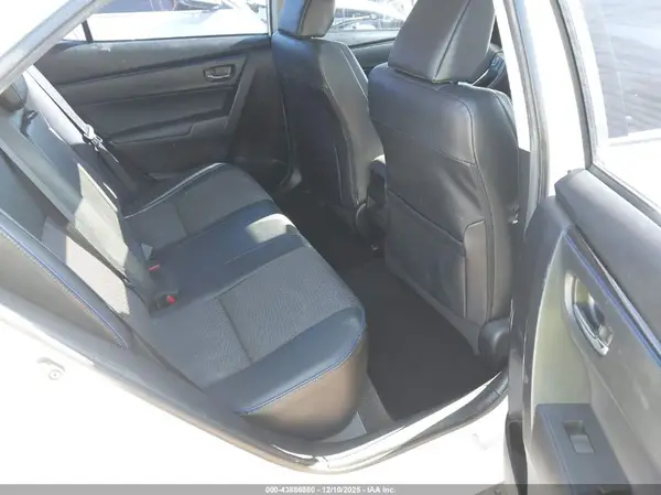 5YFBURHE4JP774518 2018 TOYOTA COROLLA - Image 8