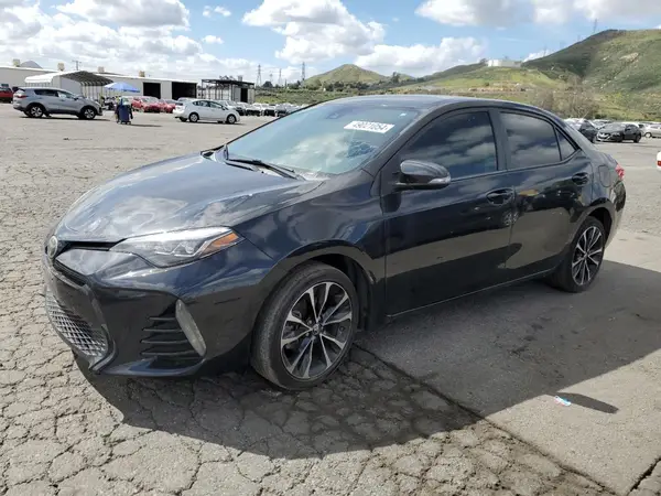 5YFBURHE4JP774759 2018 TOYOTA COROLLA - Image 1