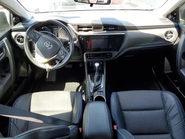 5YFBURHE4JP774759 2018 TOYOTA COROLLA - Image 8