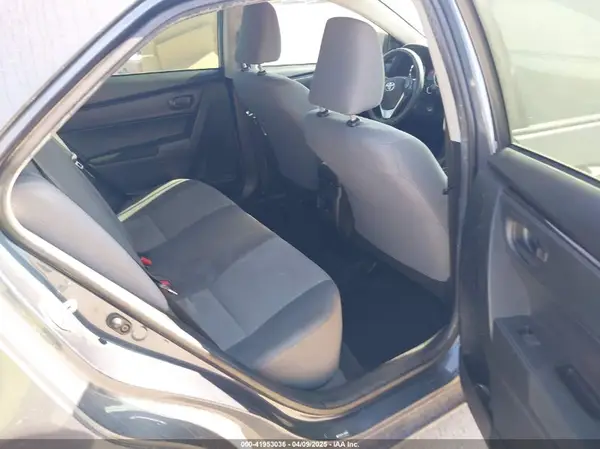 5YFBURHE4JP779959 2018 TOYOTA COROLLA - Image 8