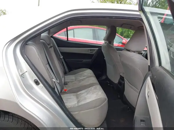 5YFBURHE4JP780156 2018 TOYOTA COROLLA - Image 8