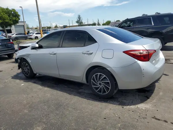 5YFBURHE4JP780271 2018 TOYOTA COROLLA - Image 2