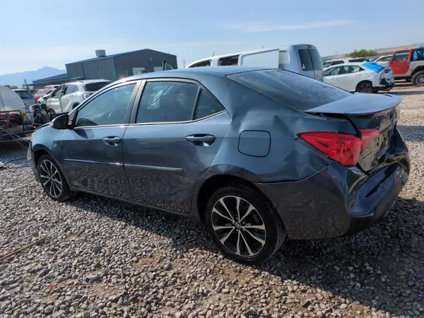 5YFBURHE4JP781128 2018 TOYOTA COROLLA - Image 2