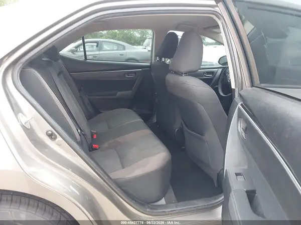 5YFBURHE4JP781484 2018 TOYOTA COROLLA - Image 8