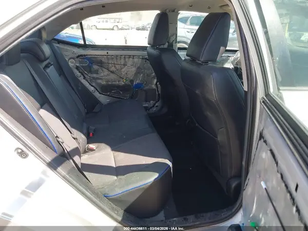 5YFBURHE4JP782070 2018 TOYOTA COROLLA - Image 8