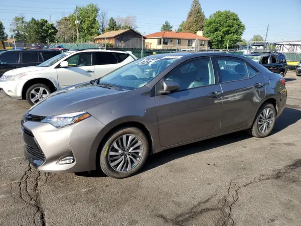 5YFBURHE4JP784093 2018 TOYOTA COROLLA - Image 1