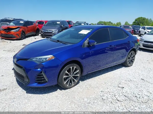 5YFBURHE4JP785972 2018 TOYOTA COROLLA - Image 2
