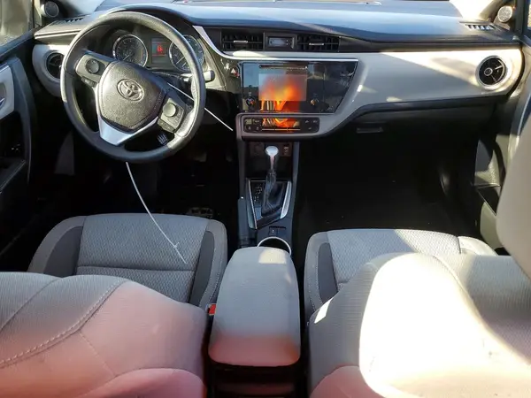 5YFBURHE4JP786846 2018 TOYOTA COROLLA - Image 8