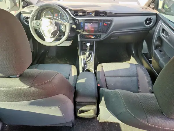 5YFBURHE4JP790427 2018 TOYOTA COROLLA - Image 8