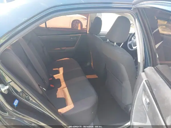 5YFBURHE4JP79096 2018 TOYOTA COROLLA - Image 8