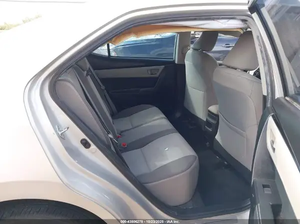 5YFBURHE4JP796728 2018 TOYOTA COROLLA - Image 8