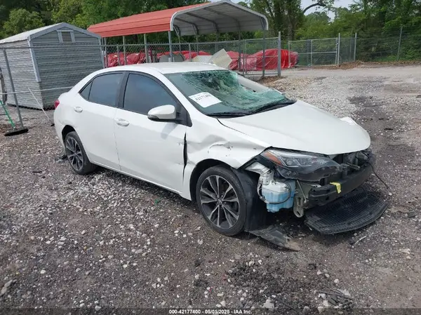 5YFBURHE4JP797409 2018 TOYOTA COROLLA - Image 1