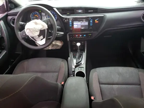 5YFBURHE4JP797975 2018 TOYOTA COROLLA - Image 8