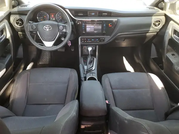 5YFBURHE4JP798835 2018 TOYOTA COROLLA - Image 8