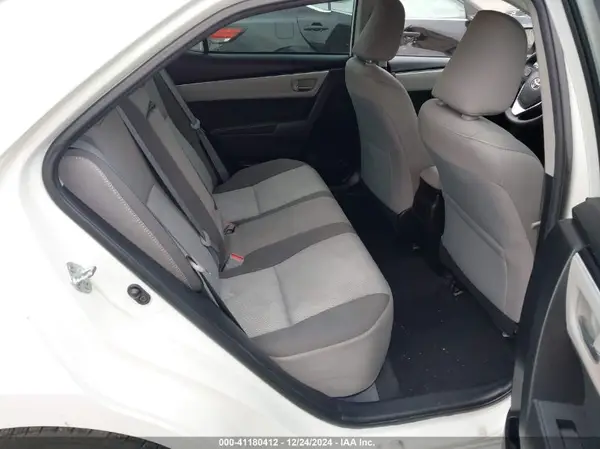 5YFBURHE4JP805864 2018 TOYOTA COROLLA - Image 8