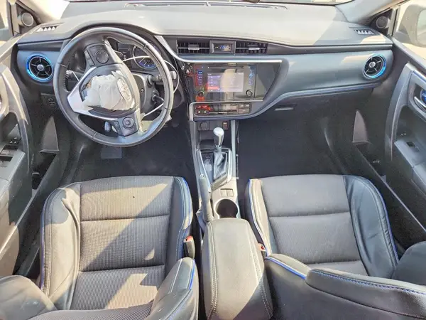 5YFBURHE4JP808599 2018 TOYOTA COROLLA - Image 8