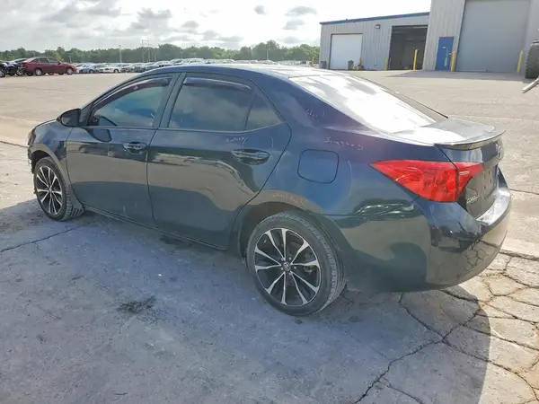 5YFBURHE4JP809333 2018 TOYOTA COROLLA - Image 2