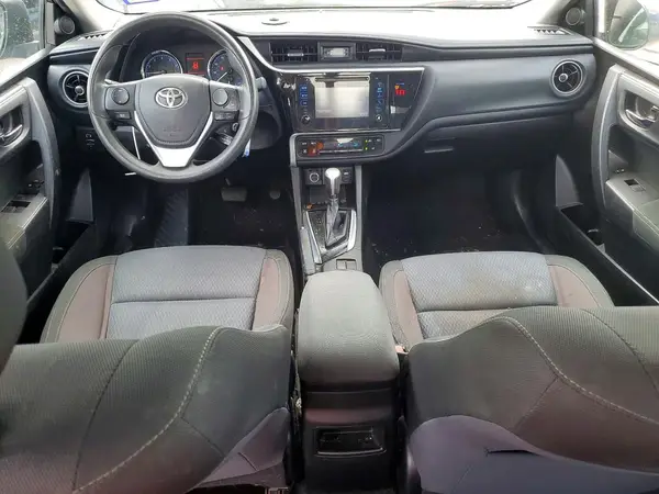 5YFBURHE4JP810594 2018 TOYOTA COROLLA - Image 8