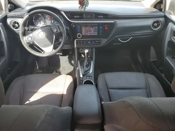 5YFBURHE4JP812636 2018 TOYOTA COROLLA - Image 8