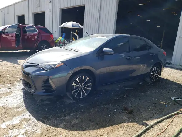 5YFBURHE4JP815360 2018 TOYOTA COROLLA - Image 1
