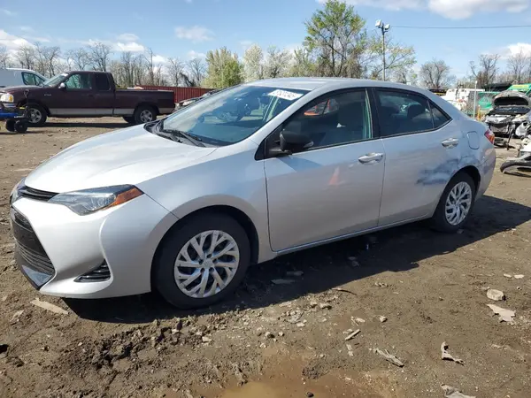 5YFBURHE4JP816542 2018 TOYOTA COROLLA - Image 1