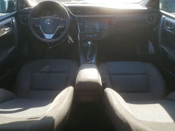 5YFBURHE4JP819229 2018 TOYOTA COROLLA - Image 8