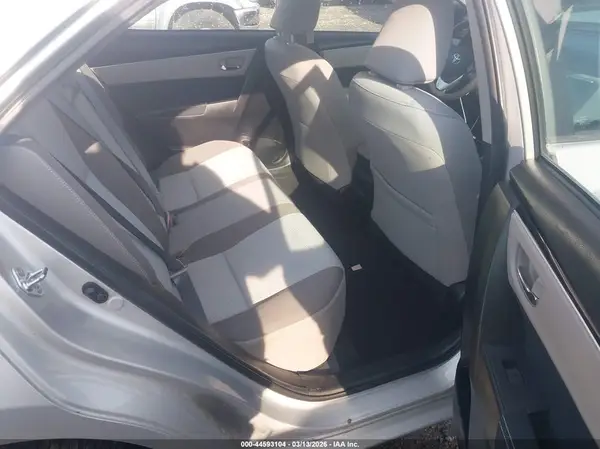 5YFBURHE4JP827010 2018 TOYOTA COROLLA - Image 8