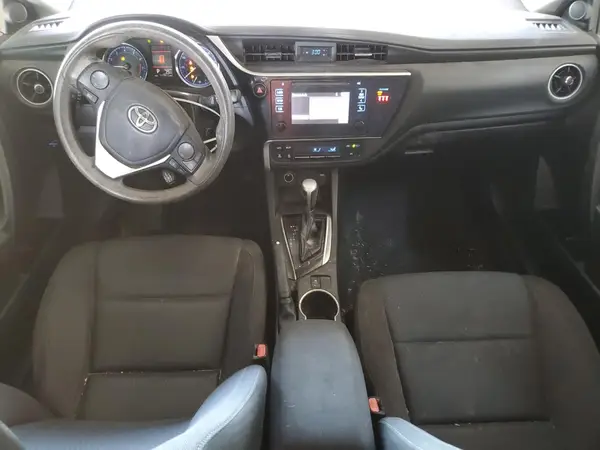 5YFBURHE4JP828111 2018 TOYOTA COROLLA - Image 8