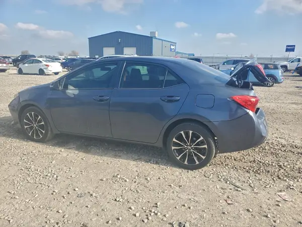 5YFBURHE4JP828125 2018 TOYOTA COROLLA - Image 2