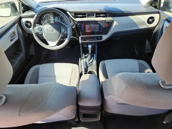 5YFBURHE4JP828271 2018 TOYOTA COROLLA - Image 8