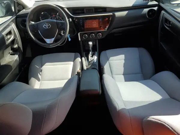 5YFBURHE4JP830408 2018 TOYOTA COROLLA - Image 8