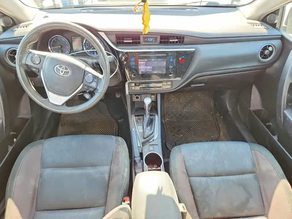 5YFBURHE4JP831655 2018 TOYOTA COROLLA - Image 8