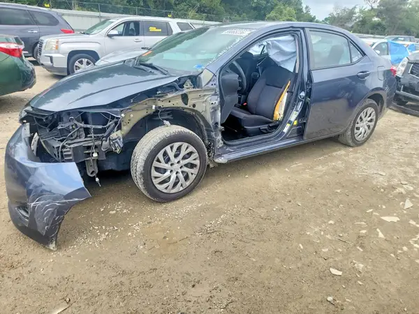 5YFBURHE4JP832286 2018 TOYOTA COROLLA - Image 1