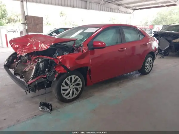 5YFBURHE4JP832983 2018 TOYOTA COROLLA - Image 2