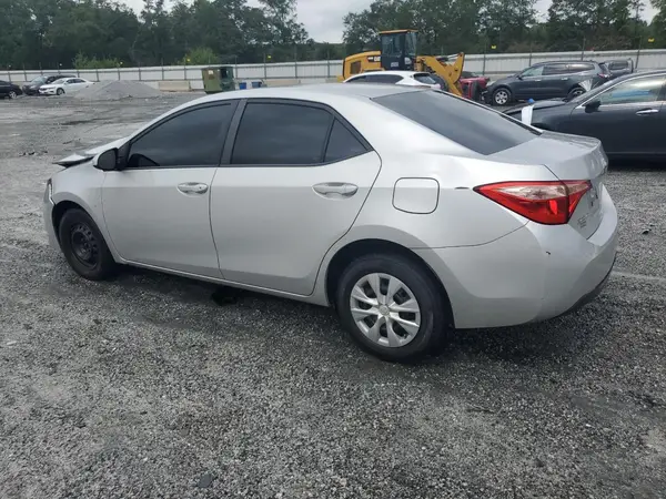 5YFBURHE4JP833082 2018 TOYOTA COROLLA - Image 2