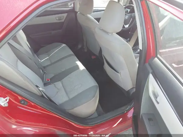 5YFBURHE4JP833633 2018 TOYOTA COROLLA - Image 8