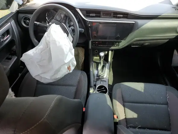 5YFBURHE4JP833776 2018 TOYOTA COROLLA - Image 8