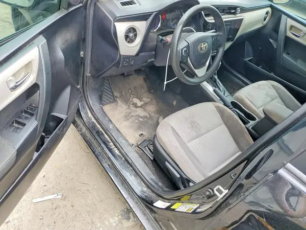 5YFBURHE4JP833809 2018 TOYOTA COROLLA - Image 8