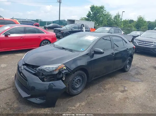 5YFBURHE4JP839089 2018 TOYOTA COROLLA - Image 2