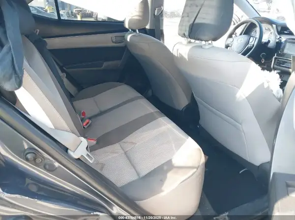 5YFBURHE4JP839996 2018 TOYOTA COROLLA - Image 8