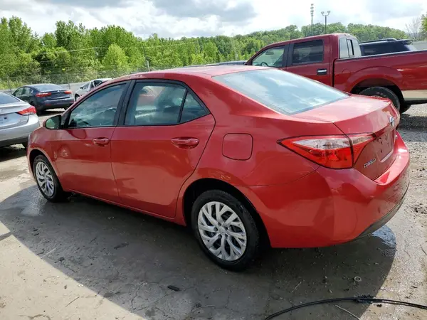 5YFBURHE4JP841960 2018 TOYOTA COROLLA - Image 2