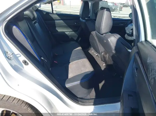 5YFBURHE4JP842011 2018 TOYOTA COROLLA - Image 8