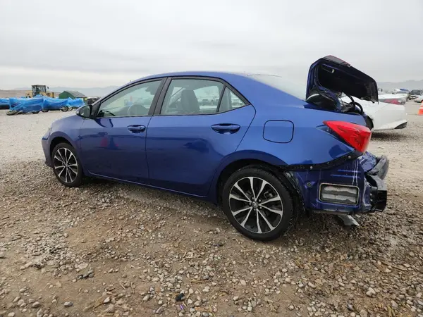 5YFBURHE4JP842168 2018 TOYOTA COROLLA - Image 2