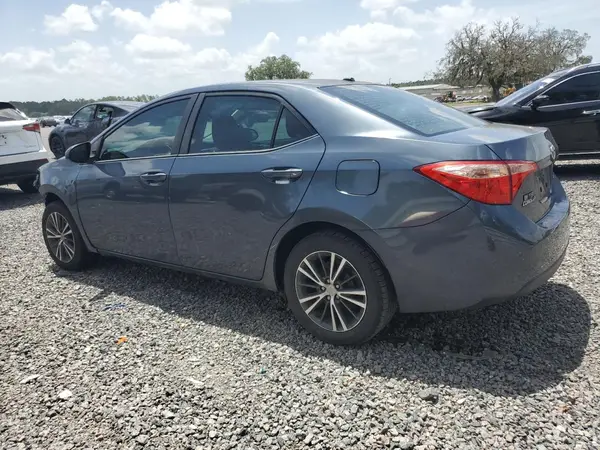 5YFBURHE4JP843594 2018 TOYOTA COROLLA - Image 2