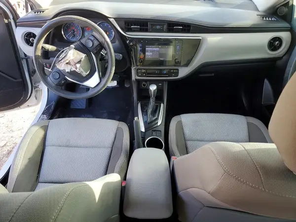 5YFBURHE4JP844082 2018 TOYOTA COROLLA - Image 8