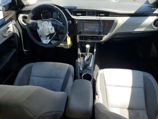 5YFBURHE4JP845636 2018 TOYOTA COROLLA - Image 8