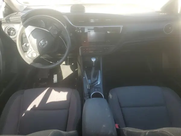 5YFBURHE4JP847578 2018 TOYOTA COROLLA - Image 8