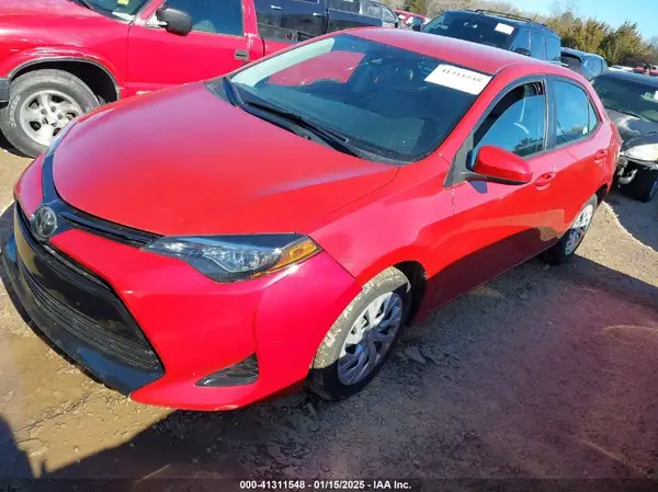 5YFBURHE4JP848200 2018 TOYOTA COROLLA - Image 2