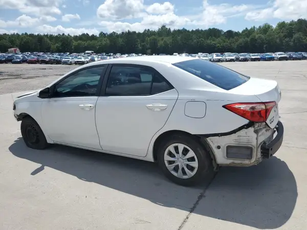 5YFBURHE4JP849444 2018 TOYOTA COROLLA - Image 2